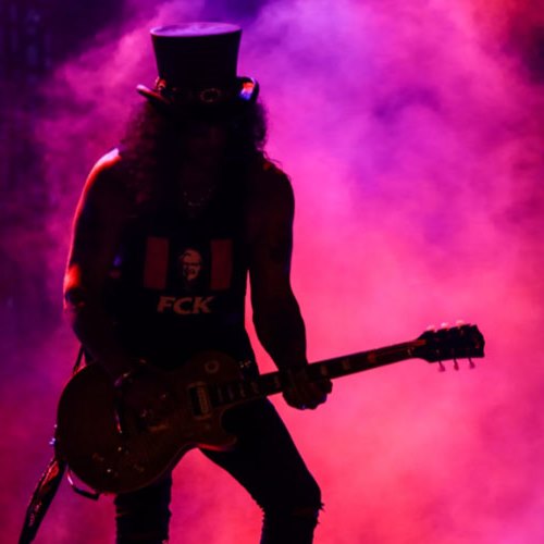 Guns N’ Roses está “tentando” fazer novo álbum, diz Slash