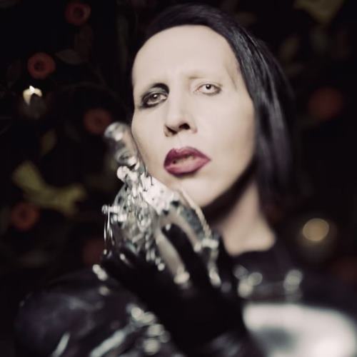 Posts nas redes indicam que Marilyn Manson assinou com a Nuclear Blast