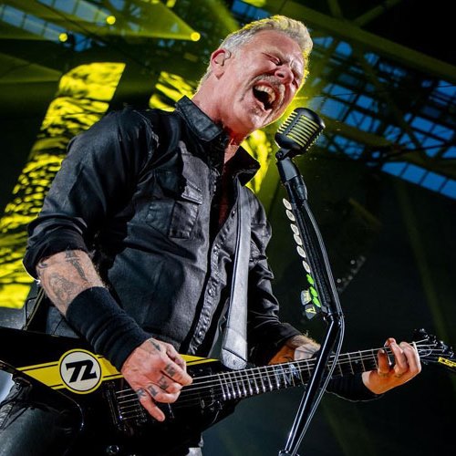 James Hetfield diz estar compondo muitas músicas entre turnês do Metallica