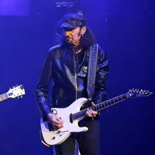 Kiss faz 2º show desde aposentadoria e traz Bruce Kulick para participação