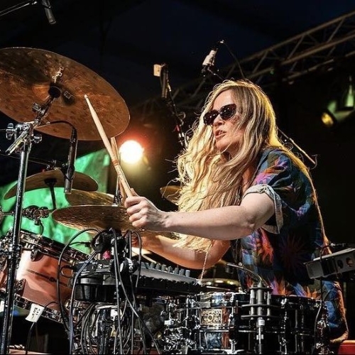 Geddy Lee e Alex Lifeson acharam que Anika Nilles não daria certo no Rush